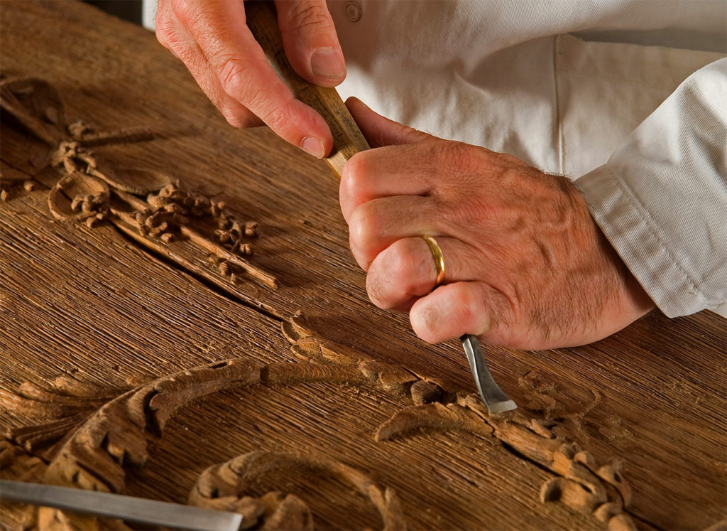 Traditional carving, oak panel, Café Pouchkine