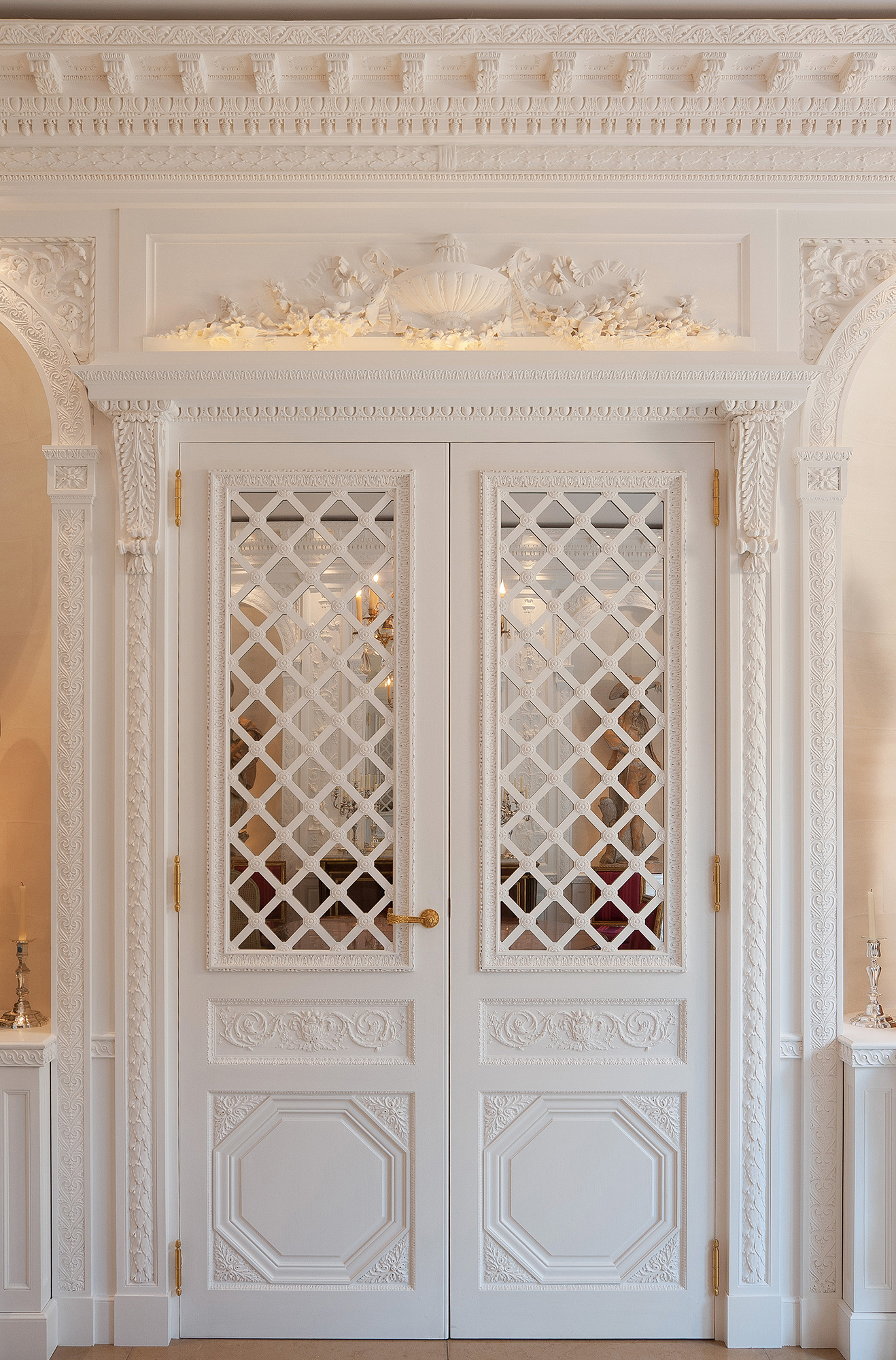 Dining-room doors inspired by Bagatelle